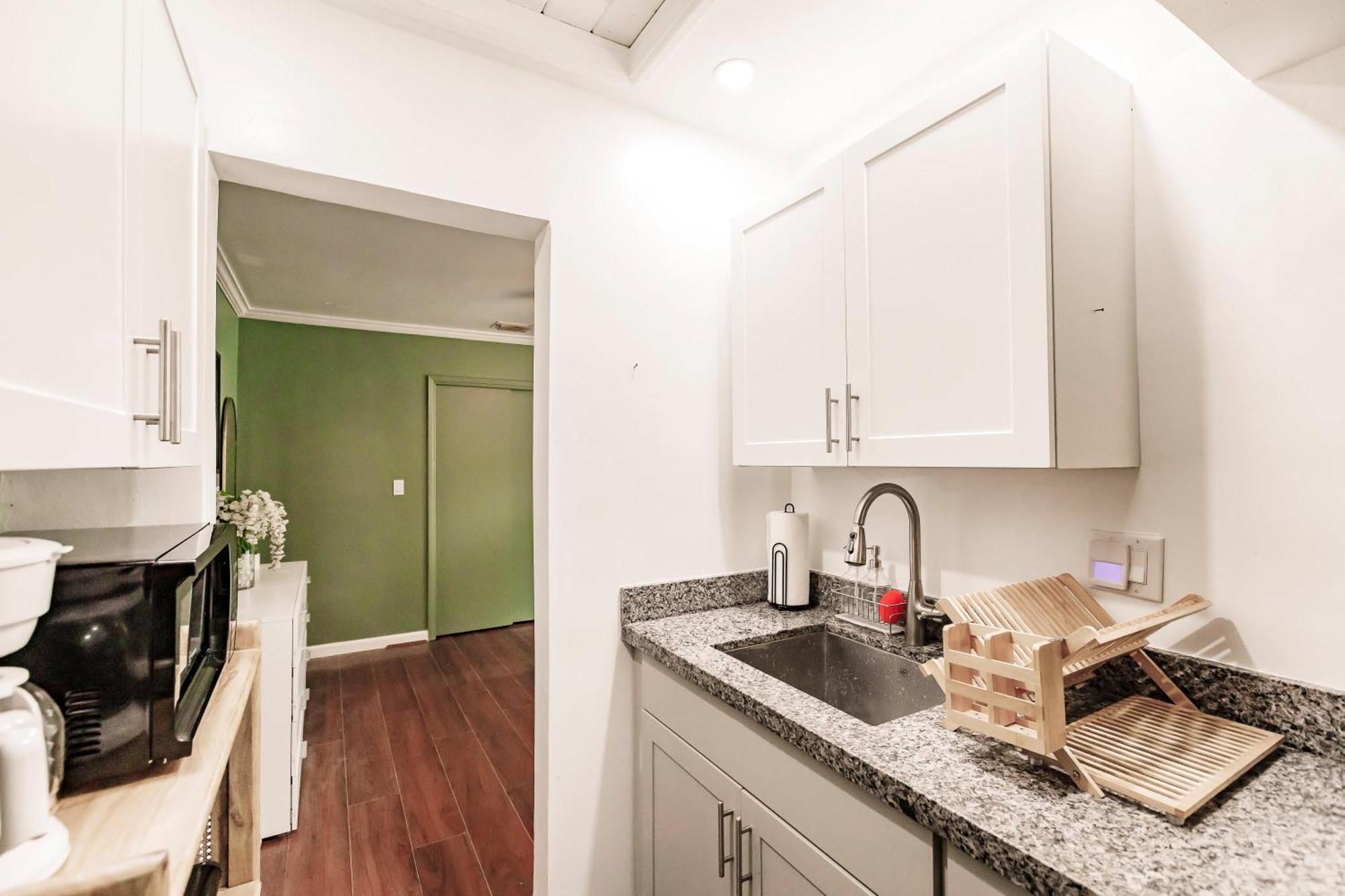 Uhost Ai - Updated 1B1B Hideaway - Sleeps 3 Hollywood Buitenkant foto
