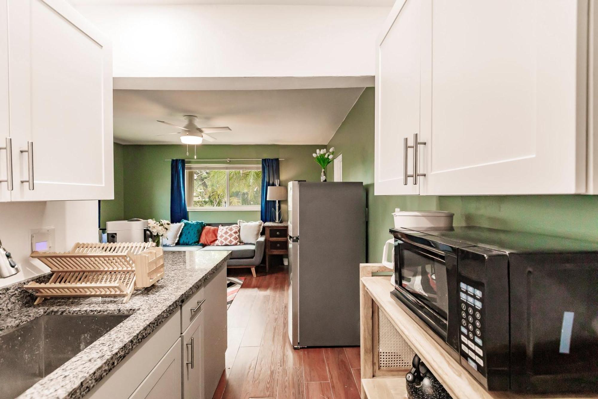 Uhost Ai - Updated 1B1B Hideaway - Sleeps 3 Hollywood Buitenkant foto